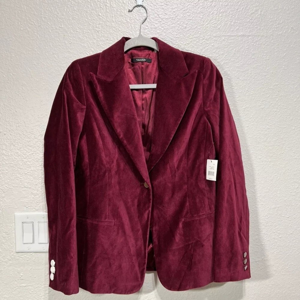Tahari Alaina Suit Jacket Lined Single Button Long Sleeve Canyon Red Size 10